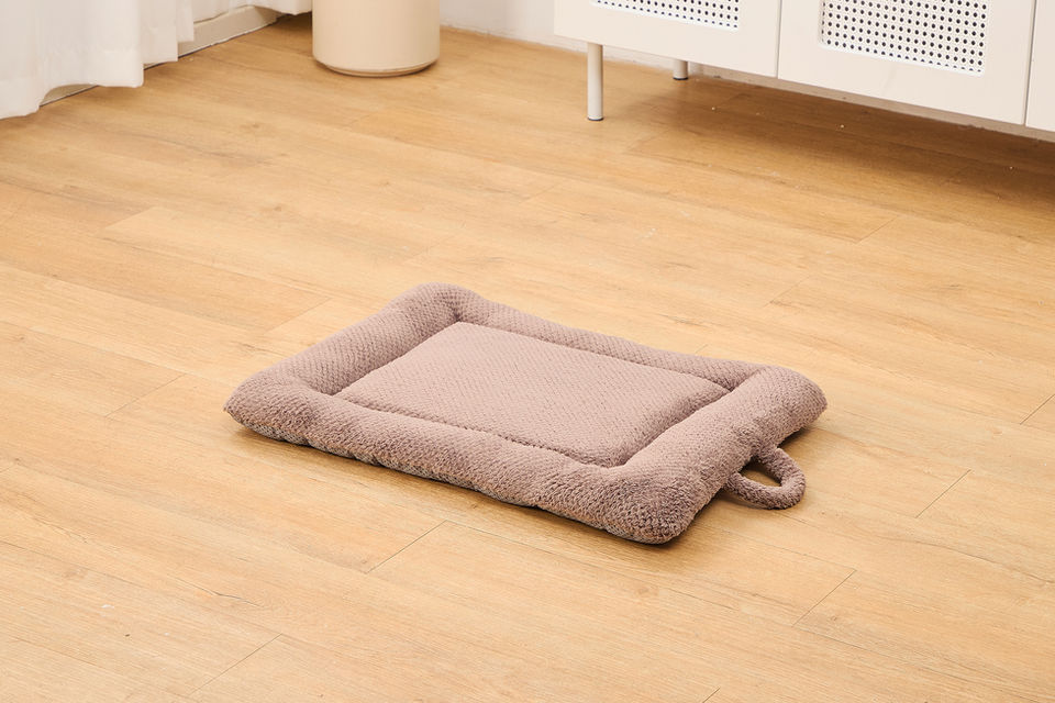 CozyPaws Insulated Pet Mat light brown